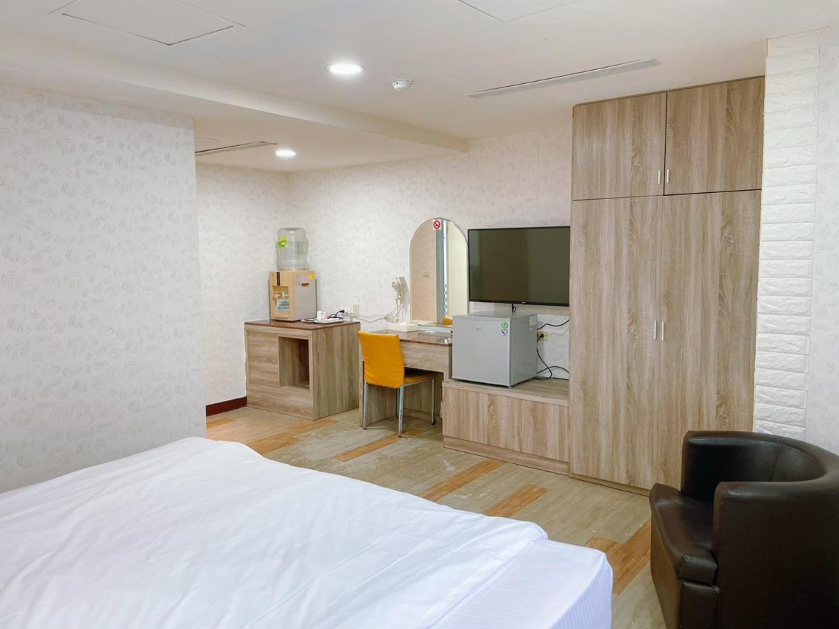 A22 Wei Lu Hotel Zhongli Buitenkant foto